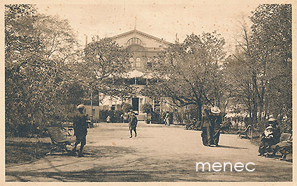 Helsinki, Teatteriesplanaati 