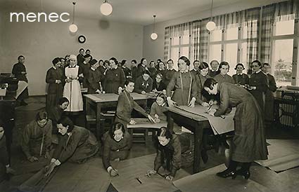 Lotta courses at the Territorials School for Officers: Equipment section 