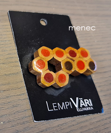 Hukka, Elli - Lempi Väri -rintakoru 