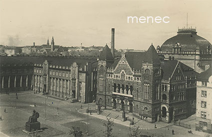 Helsinki, Kansallisteatteri ja Aleksis Kiven patsas 