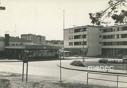 Kauniainen, ostoskeskus, KOP ja Helsinginpankki 
