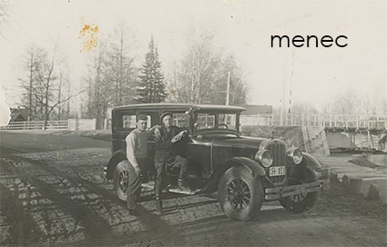 Buick Sedan H-823 ja omistaja kavereineen 