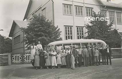 Bussihuviretkellä Sammatin Nummella Tavolan koulukodissa 1937 